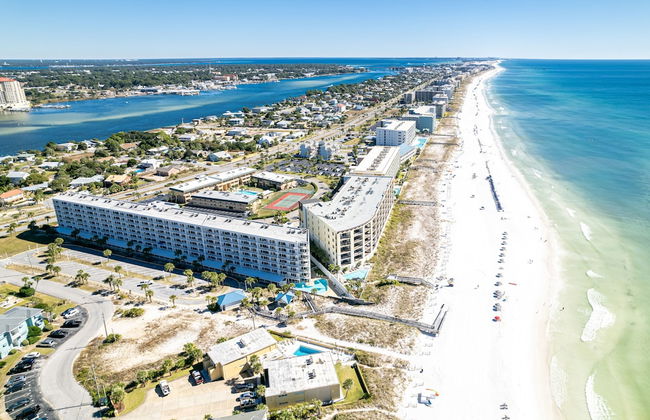 Seacrest 511 is a Gulf side 2 BR on Okaloosa Island by RedAwning - Foto 35