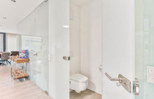 Tropic Love - Seezugang - Seesicht I BeachParadise I Massage - Trampolin - Light Show - Parken - Cinema Feeling - BBQ - Foto 31