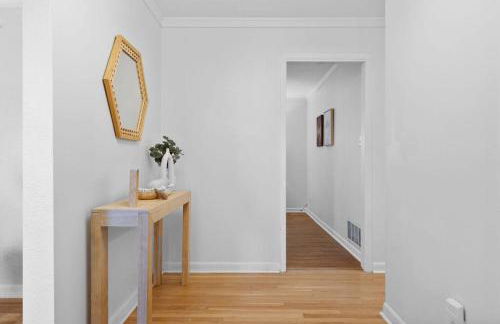 Family Home and Private Backyard - Foto 6