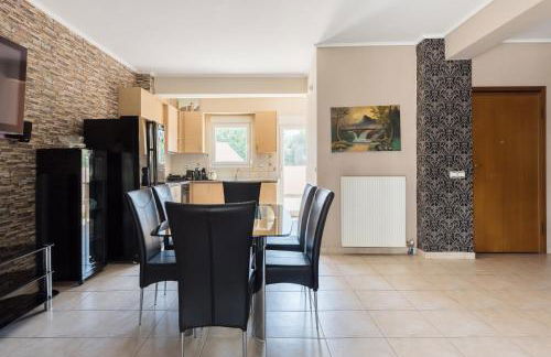 Home In Epanomi - Photo 11