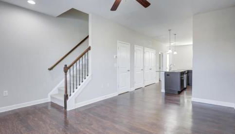 3BR Townhouse King Bed Garage Pineville - Foto 4