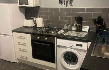 Affordable Luxury 3 Stunning Two Bed Apartment Sunderland close to City centre Hospital Crown Works Studio and Nissan - Foto 32