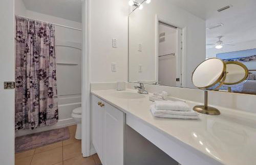 Spacious Condo W/ Pool,Gym near Disney & Seaworld - Foto 33