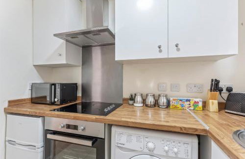 2 Bed Serviced Apartment in Surrey - Foto 14