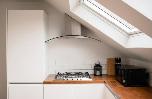 Contemporary 2 Bed Loft Honor Oak, London Apt - Photo 34