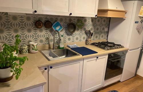 donna serena Aci Castello - Photo 20