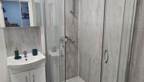 Spacious 2B Apt Zone 2 sleeps 4 F5 - Photo 5