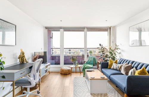 Charming Stay with a Balcony in Bow - Pass the Keys - Photo 1