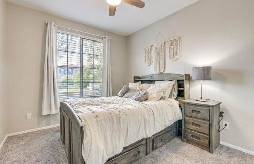 Outdoor Oasis with Pool and Spa Goodyear Getaway - Foto 15