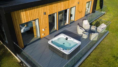 Birches Lodge with Hot Tub - Foto 5