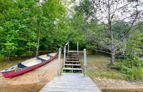 14 Guest 7 Bed 4 BR Lakefront Cabin w Hot Tub - Foto 56