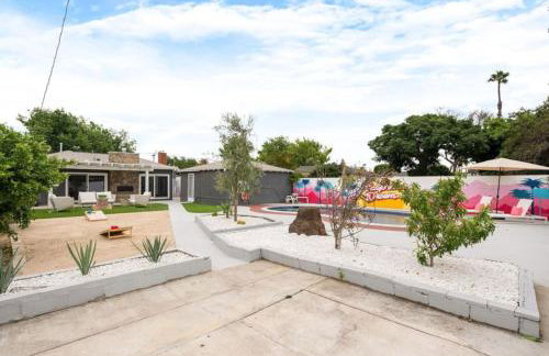 Stunning Retro Beach Oasis, Dual Living, Pool - Foto 51