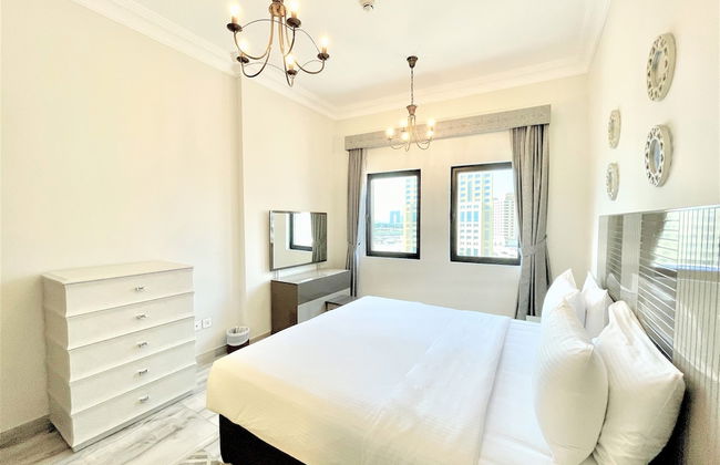 Spacious Marbella 2BR With Scenic Views - Photo 3