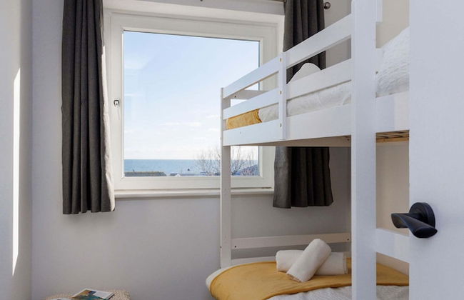 Beautifully Refurbished 4-bed Beachside Retreat - Foto 12