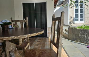 Casa de temporada em Lindoia - PISCINA, FOGÃO A LENHA, CHURRASQUEIRA - Conforto e privacidade - Foto 72