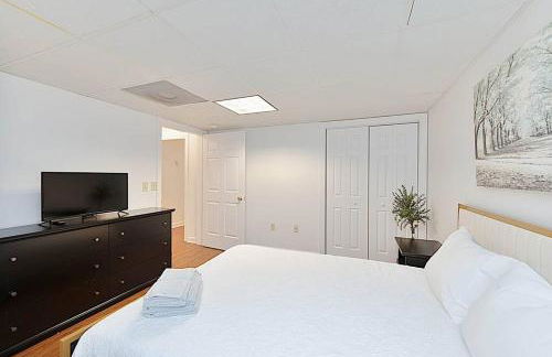 Jackson River Estate Main House Pool, Riverfront, sleeps 15 - Foto 17