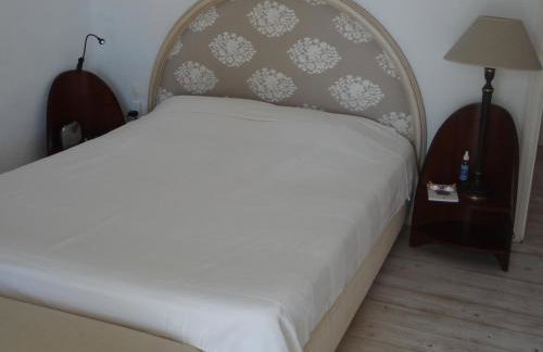 In front of the Beach. - Photo 16