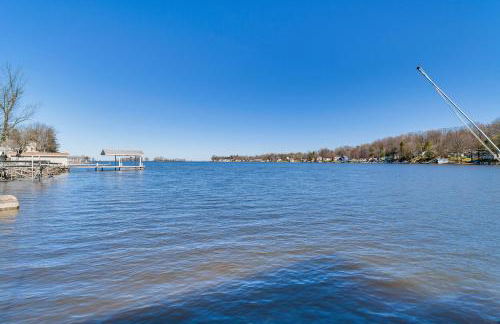 Waterfront Wolcott Vacation Rental with Deck and Views - Foto 36