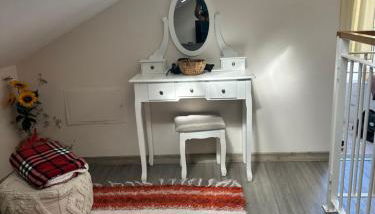 Lovely newly refurbished, 1 bedroom top floor apartment with sea views, fast WI-FI CABLE TV and Netflix - Foto 4