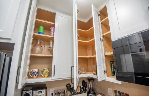 Cozy 1-Bedroom Getaway with All the Essentials - Foto 14