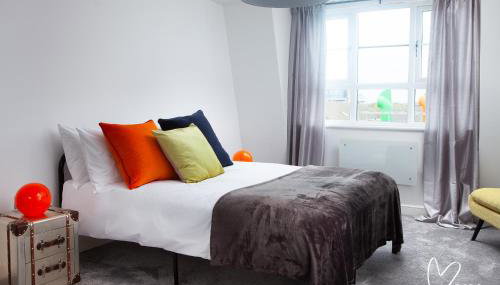 Boutique 1 Bdrm Duplex Suite on Marina 305 - Foto 3