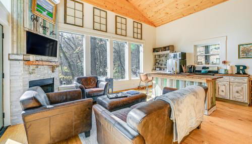 Deck and Fire Pit Mtn-View Cabin in Rabun Gap - Foto 3