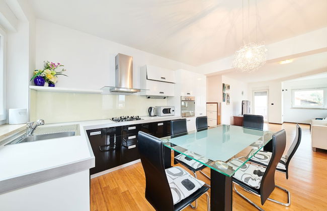 Stella Adria - Photo 24