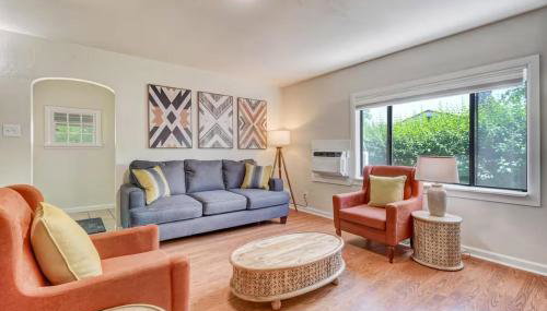 Modern Main-Level | TWO Kings • Yard • Downtown - Foto 4