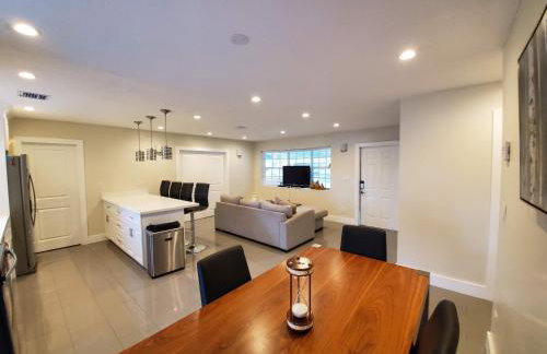 Lakefront Vacation Home - Sleeps 8 - Foto 10