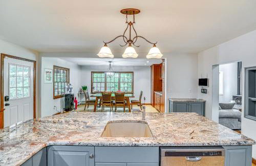 Charming Ballston Spa Home with Sauna and Private Pool - Foto 11