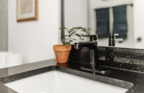 Japanese Wabi Sabi Zen Beauty at SoCO, Downtown - Foto 16