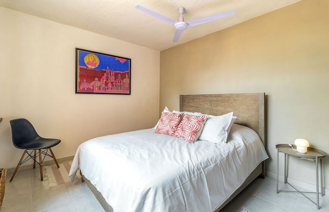 Casa Rosa by Domi Housing - Photo 2