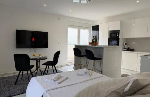 Luxury Oasis With Private Pool & Parking - Foto 1