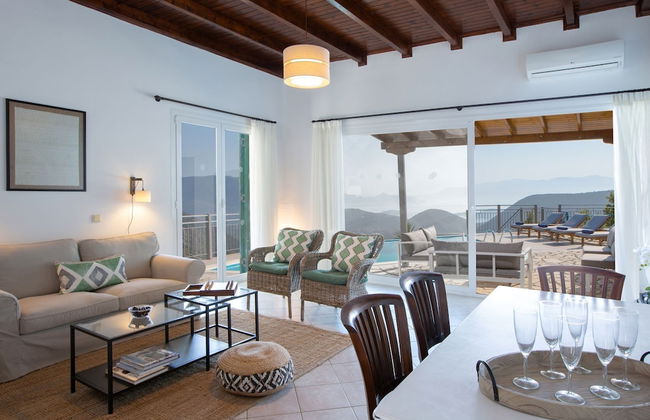 Luxury Villa With Stunning Views in Lefkada - Foto 12