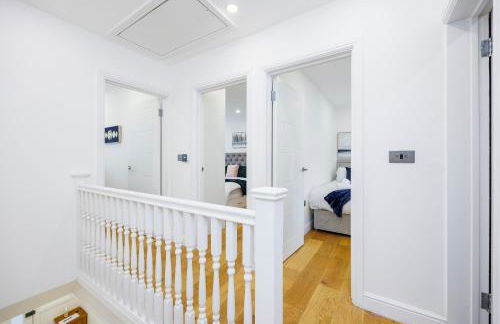 5 Bedroom House , Free Parking , Pool Table , Arcade Machine , Garden , Sleeps 9 , Offers , Ideal For Contractors , Families , Long Term Stays - Foto 18