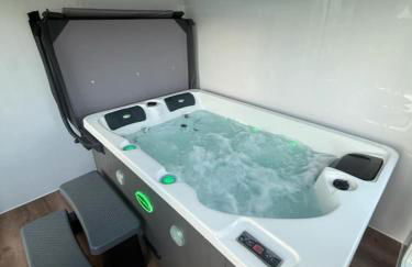 Ben Nevis Manor Studio with private Hot Tub - Photo 12