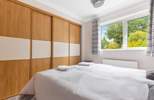 Modern Serenity in Langley Vale - Photo 6