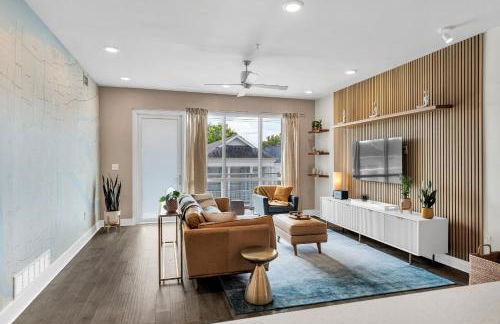 Bywater 2BR w Pool, Gym & King Beds - Foto 1