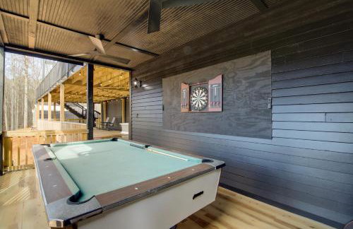 Mountain Retreat in Commerce with Billiards and Darts - Photo 2