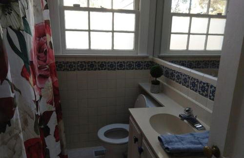 Charming Classic Cottage 2Br - Foto 17