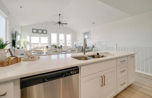 Beach Access and Elevator Surf City Gem - Sleeps 8 - Photo 9