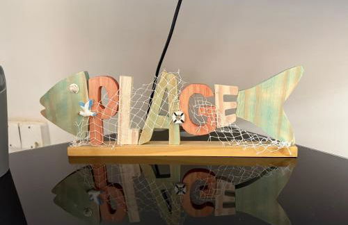 Le Cocon de ville sètois, Clim, patio et garage pour véhicule moyen, type clio, draps et serviettes inclus - Foto 6