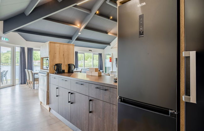 Well Furnished Home for Groups with Dishwasher near Water - Foto 8