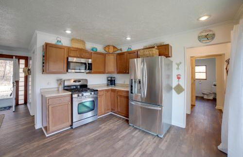 Charming Riverfront Retreat in Monticello! - Foto 12