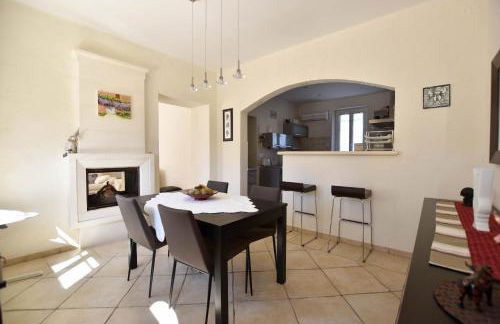 Margaillan - Parking - Jardin - Clim - Foto 3