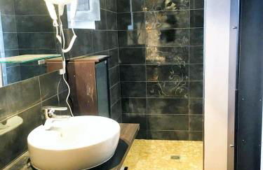 Maison charmante au cœur de Puy-l'Évêque avec piscine partagée - Foto 17