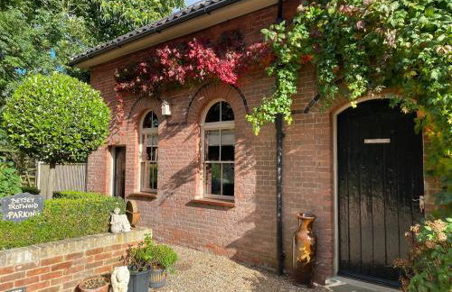 Betsey Trotwood. Historic stylish 2-bed cottage. - Foto 35