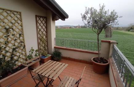 Bilocale tra città e colline. - Foto 16