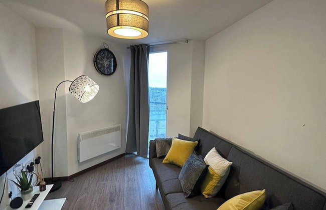 1BR Hideaway Near NEC & Resorts World - Ideal for Travelers - Foto 22