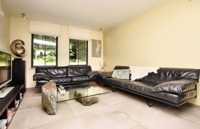Beautiful, Modern House With Stunning Views, hot tub and Sauna in Green Surroundings - Photo 18